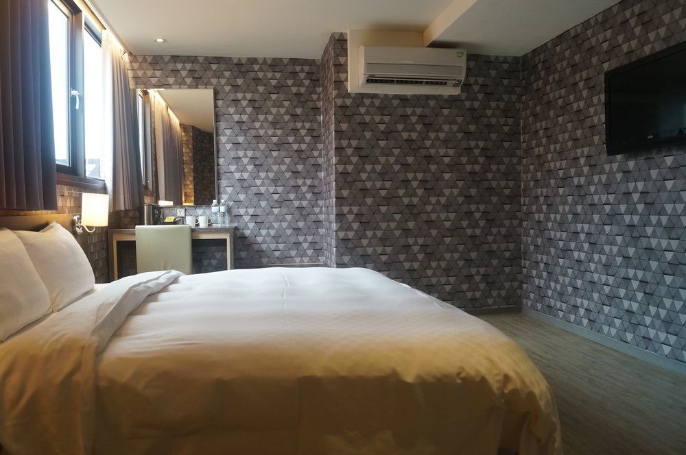 טאיצ'ונג Smile 73 Hotel מראה חיצוני תמונה