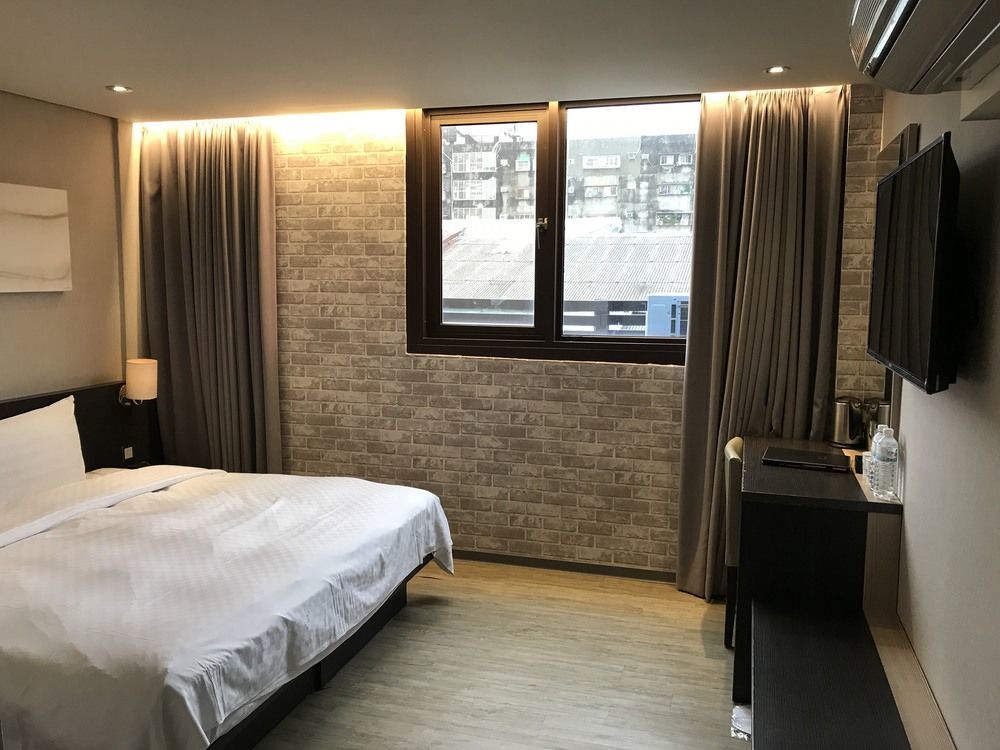 טאיצ'ונג Smile 73 Hotel מראה חיצוני תמונה