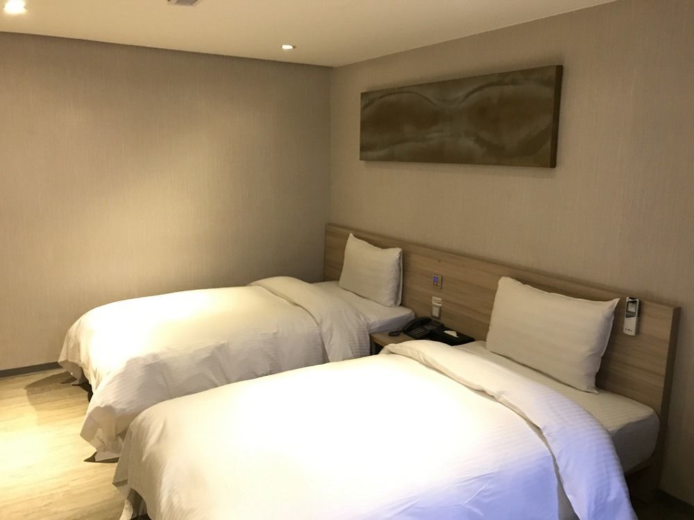 טאיצ'ונג Smile 73 Hotel מראה חיצוני תמונה